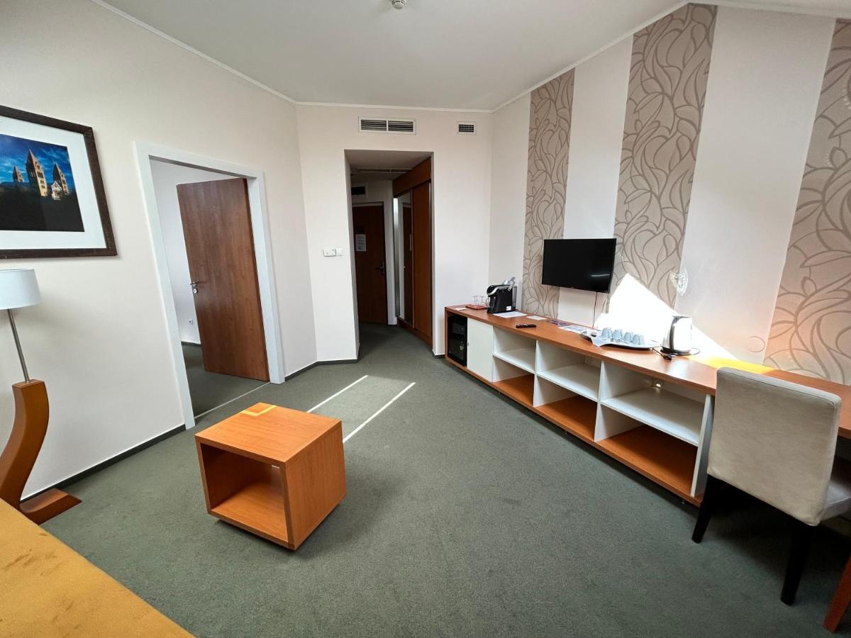 Boutique Hotel Sopianae Pécs Zewnętrze zdjęcie