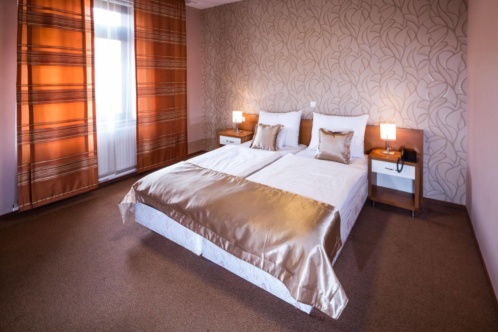 Boutique Hotel Sopianae Pécs Zewnętrze zdjęcie